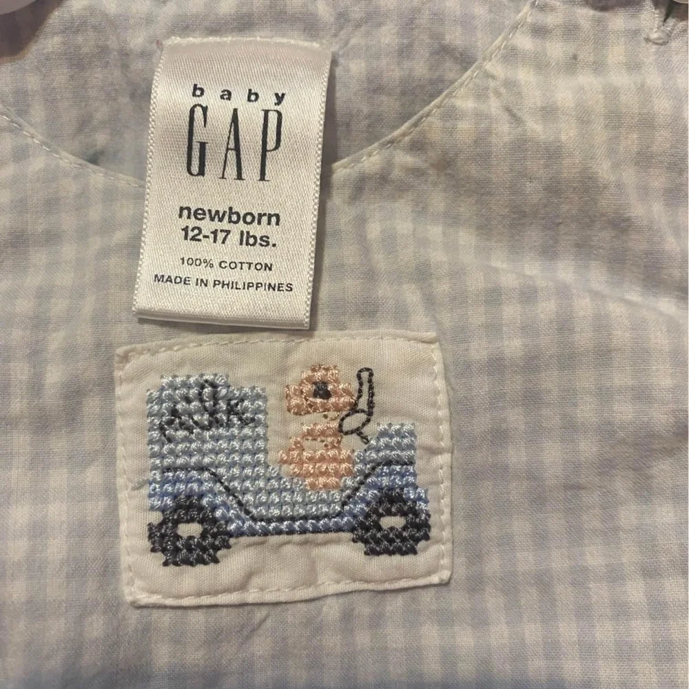 Newborn Baby Gap Romper